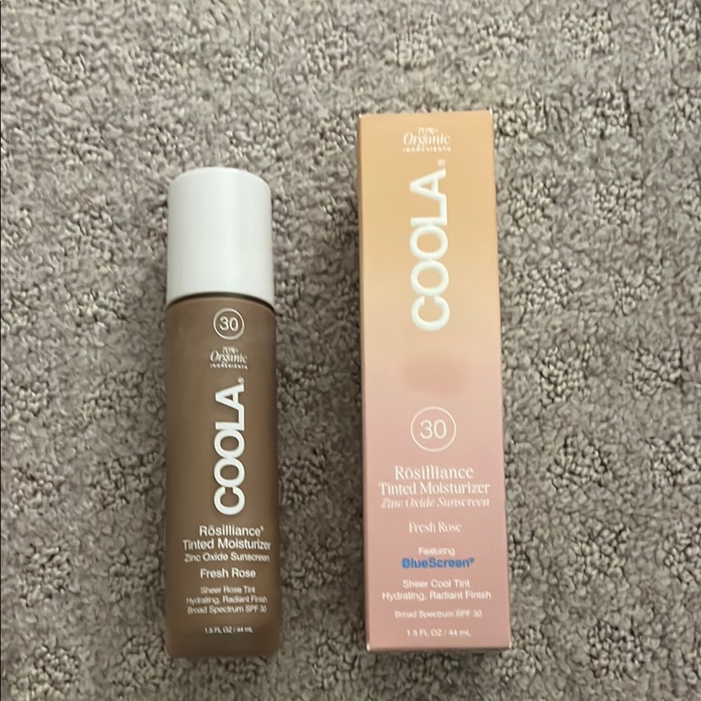 COOLA  Primer Makeup
